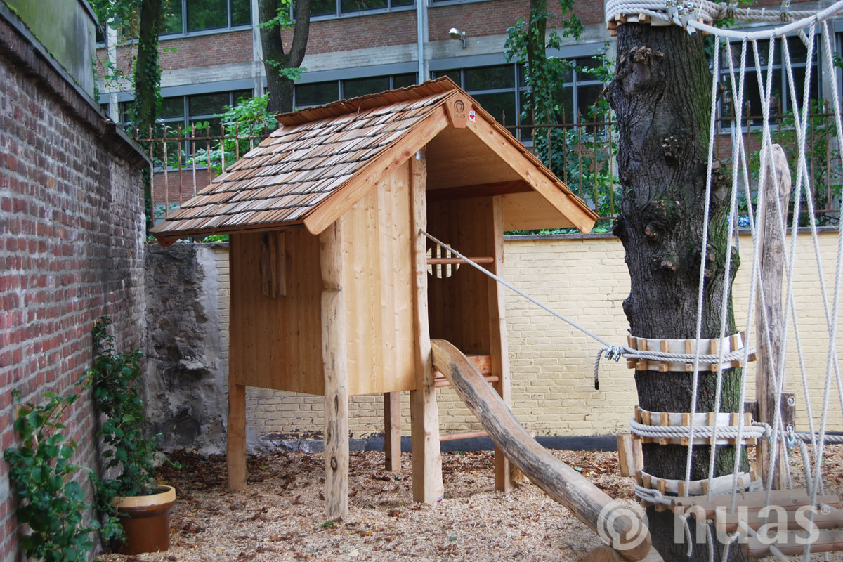 vom Seilpfad ins Gipfelhaus - nuas® Häuser aus Holz und Weiden